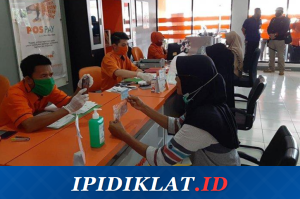 Cek bansos cair di Kantor Pos