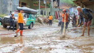 Cuaca Jawa Barat Terbaru - Waspada Potensi Hujan Lebat!