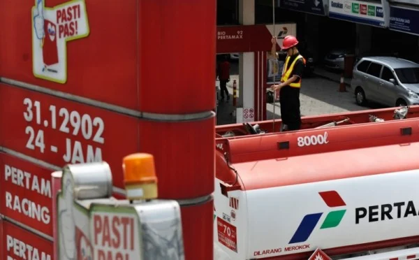 Harga BBM Naik? Pertamina Buka Suara Soal Panic Buying Makassar
