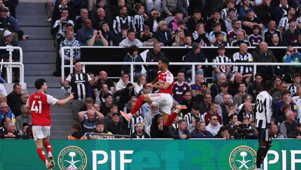 Arsenal Gigit Jari: Bournemouth Raih Kemenangan Dramatis 2-1!