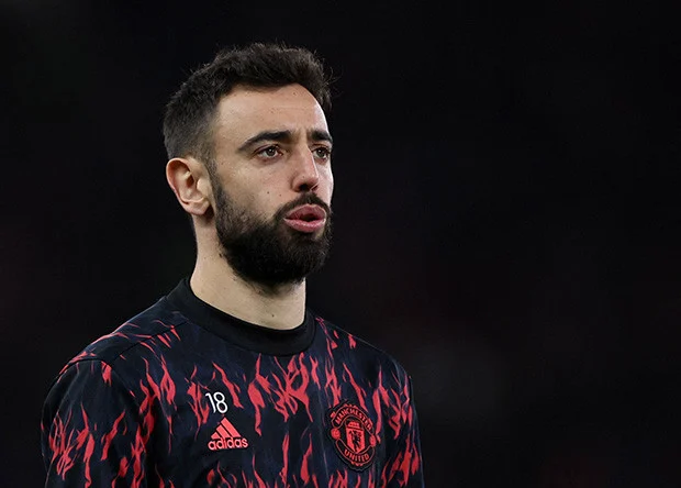 Bruno Fernandes Sodorkan Nama Pengganti untuk Manchester United