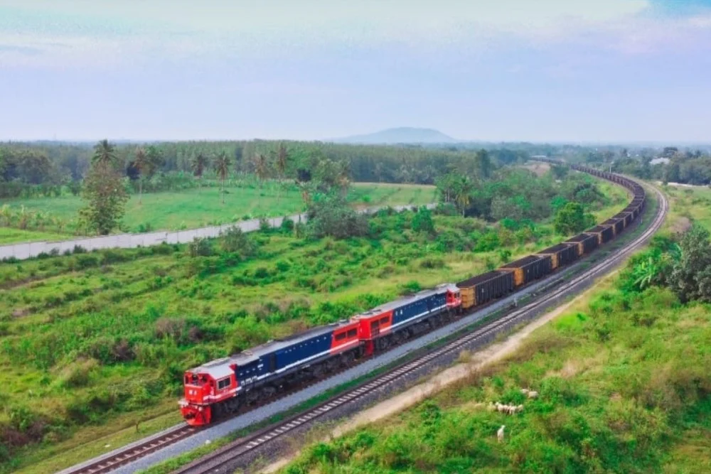 Energi Hijau B40: KAI Optimalkan Lokomotif Ramah Lingkungan