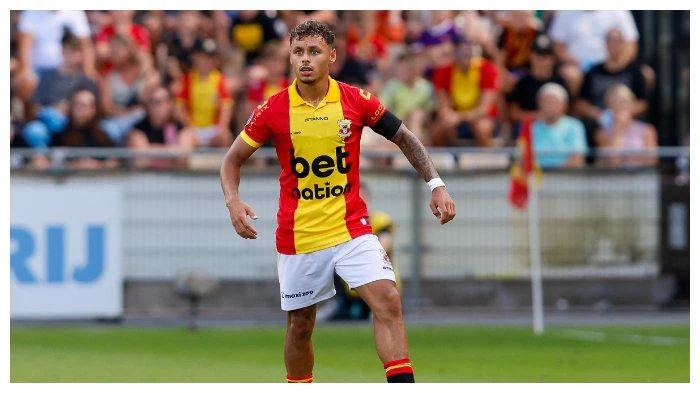 Izin kerja bek Timnas Indonesia Dean James Terhambat, Kapten Go Ahead Eagles Angkat Bicara