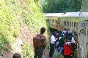 KA Bangunkarta Anjlok di Bumiayu, Perjalanan Kereta Terganggu