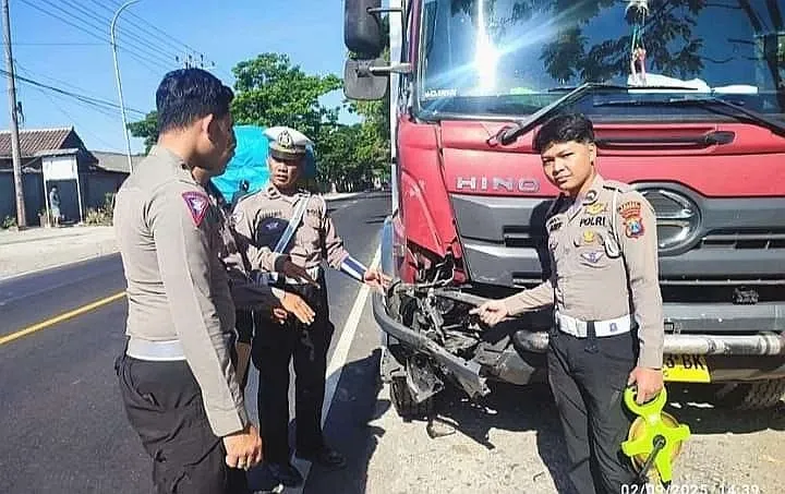 Kecelakaan Maut di Pantura Situbondo Renggut Nyawa Dua Siswa