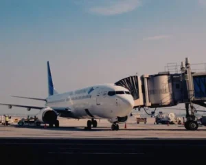 Kenaikan Fuel Surcharge Pesawat 2026 - Update Aturan Resmi