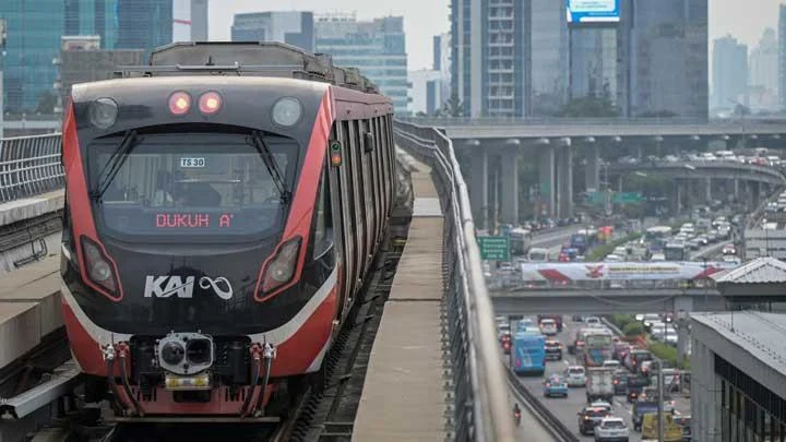 LRT Jabodebek Jadi Primadona Wisata Saat Libur Panjang