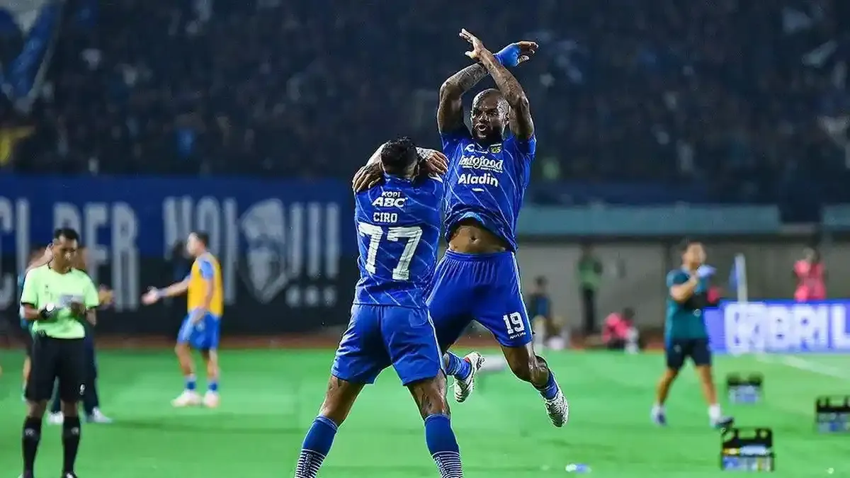 Persib di Puncak Liga - Maung Bandung Makin Tak Terkejar?