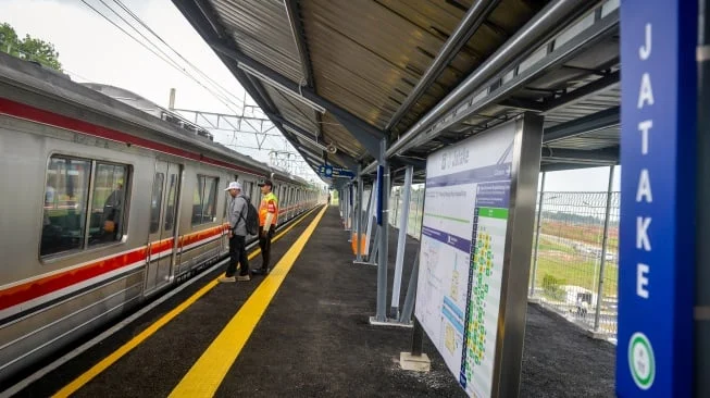Stasiun KRL JIS: Siap Layani Penumpang Juni 2026!